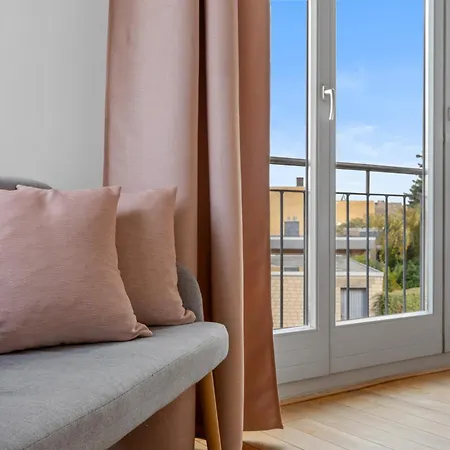 Svyvo Cologne-esch Design