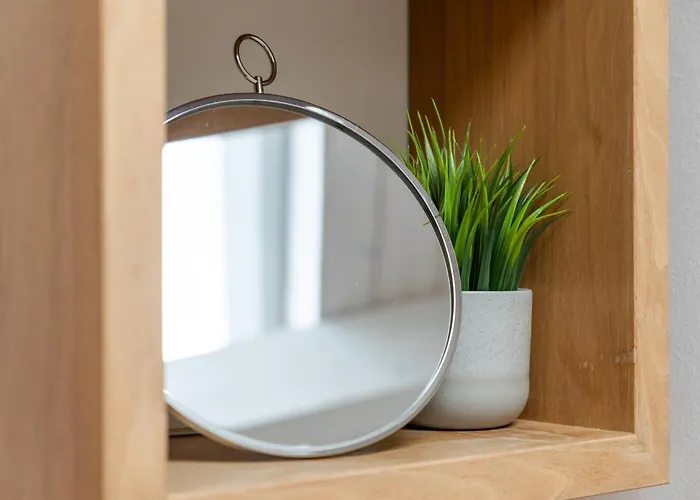 Svyvo Cologne-esch Design *