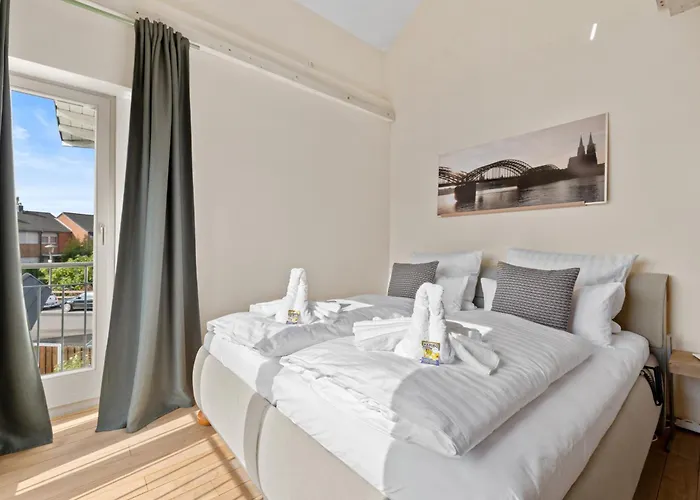 Svyvo Cologne-esch Design * Colónia